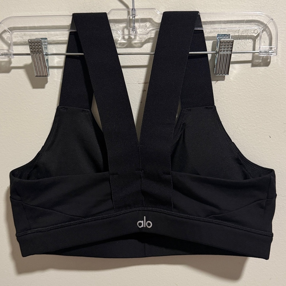 Black Women's Supportive Sports Bra - Brand Unknown - Picture 3 of 4